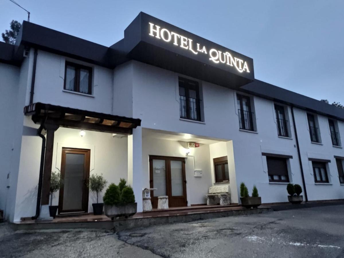 Hotel La Quinta Cue Εξωτερικό φωτογραφία