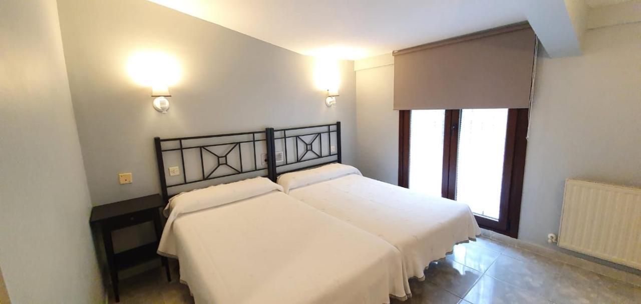 Hotel La Quinta Cue Εξωτερικό φωτογραφία